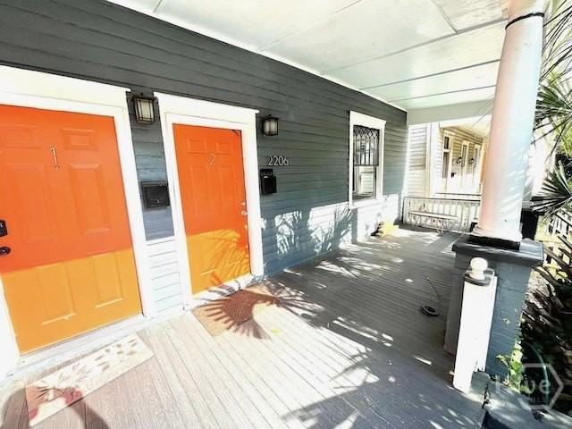 2206 Barnard St - Photo 2 of 2