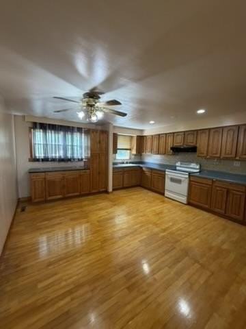 706 Mohawk St - Photo 3 of 16