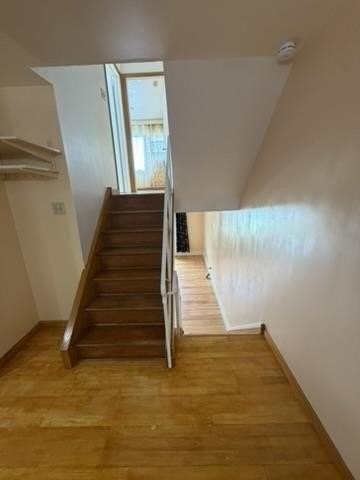 706 Mohawk St - Photo 5 of 16