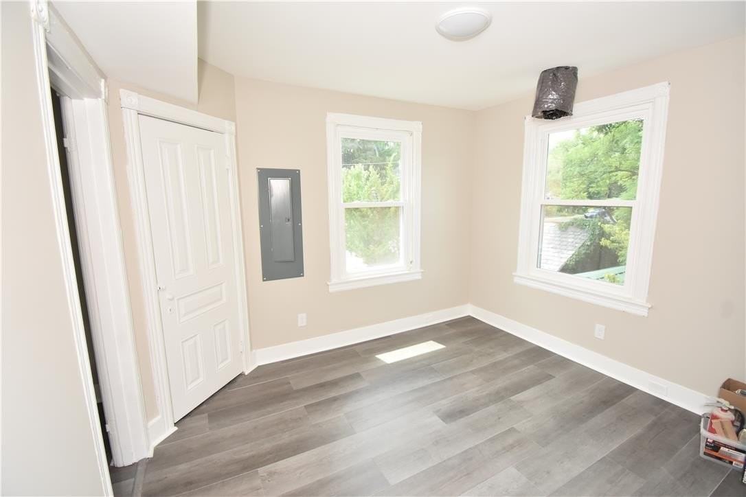 219 W Burke St #2 - Photo 7 of 16