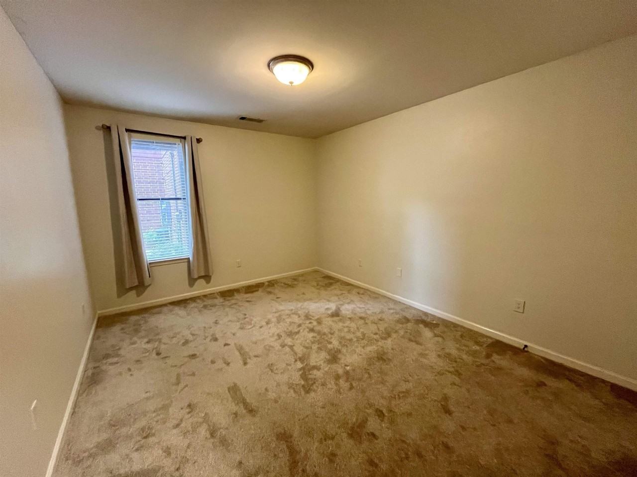 495 S Front St #103 - Photo 5 of 6