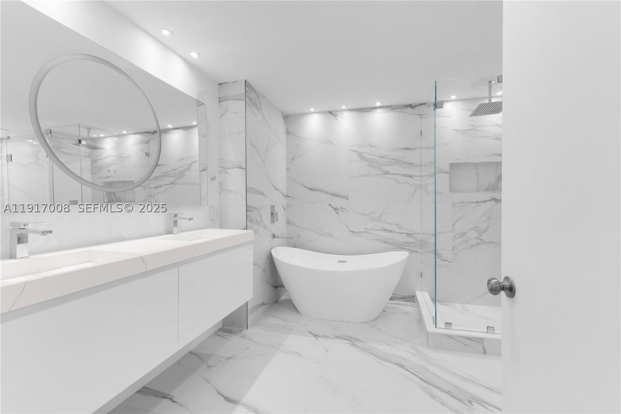 3340 Ne 190th St #909 - Photo 3 of 40