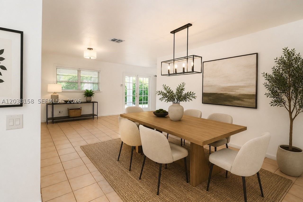 8025 Sw 62nd Pl #0 - Photo 5 of 16