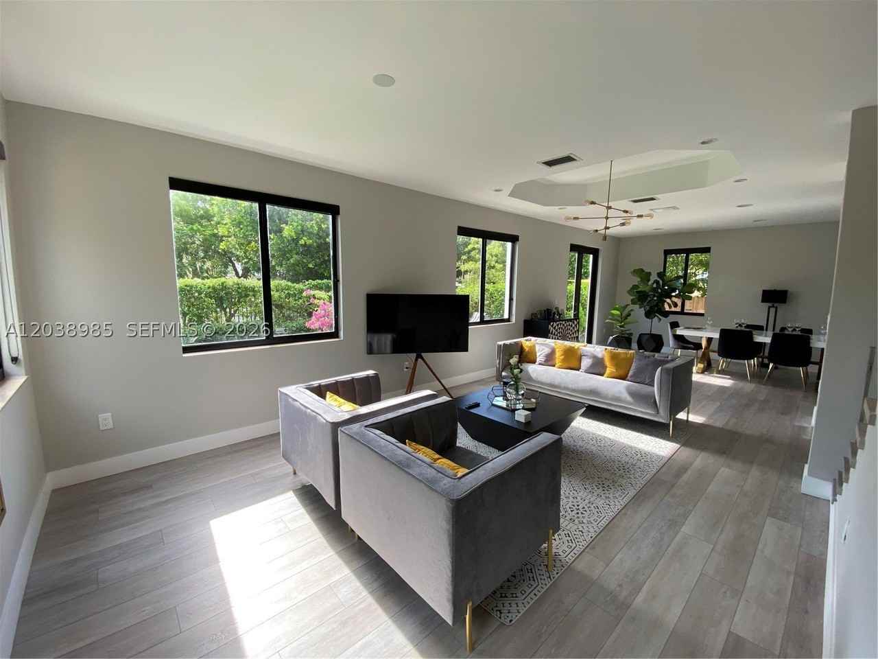 1299 Sw 13th St #1299 - Photo 4 of 24