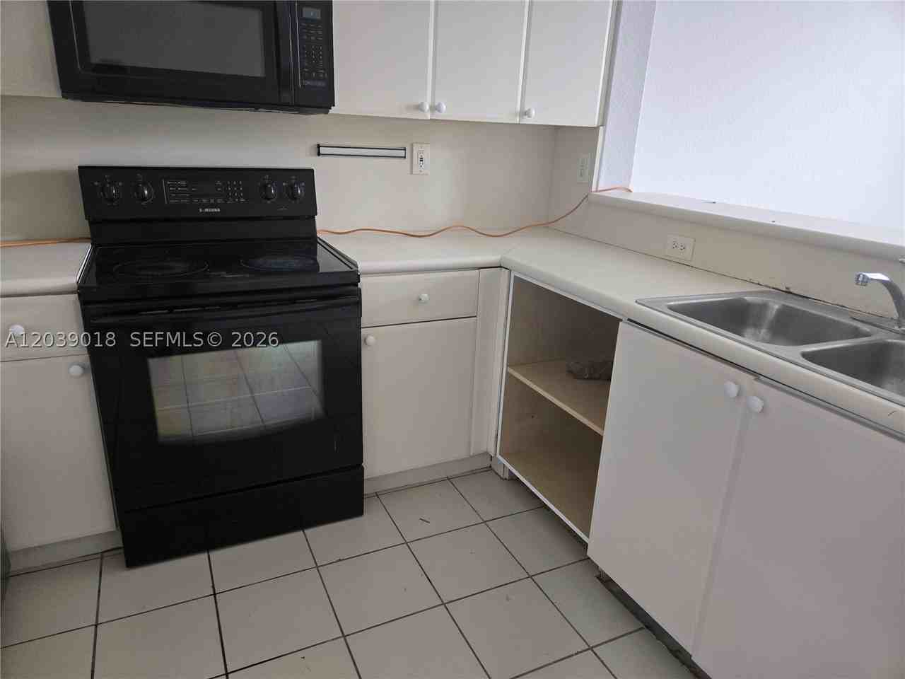 2460 Se 16th Ter #200 - Photo 7 of 11