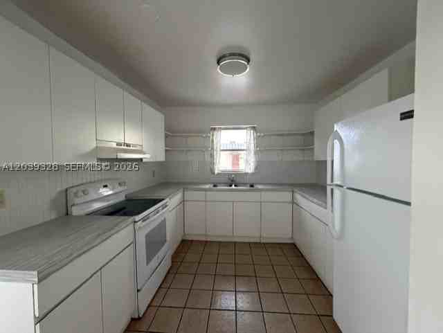 2128 Roosevelt St #3 - Photo 5 of 21