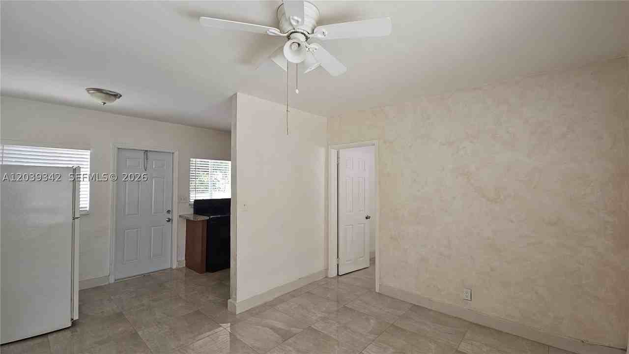 1830 Monroe St #1834 - Photo 7 of 11
