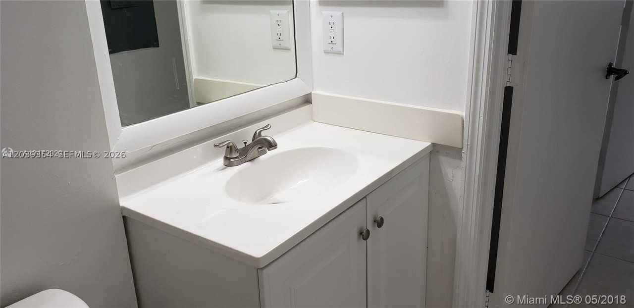 17901 Nw 68th Ave #Q201 - Photo 6 of 14