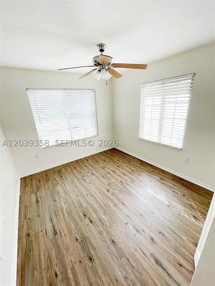4081 San Marino Blvd #206 - Photo 6 of 12