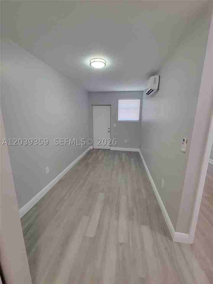 1740 Nw 1st Pl #5 - Photo 2 of 17