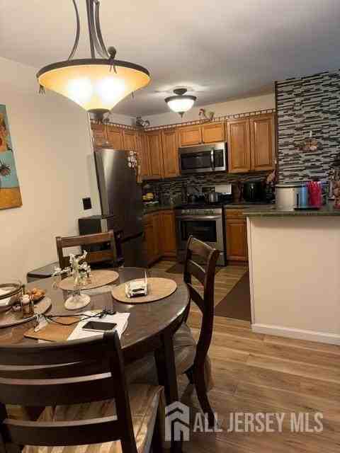 246 Crosspointe Dr - Photo 3 of 19