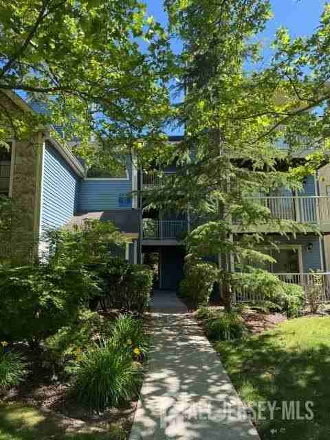 246 Crosspointe Dr - Photo 3 of 14