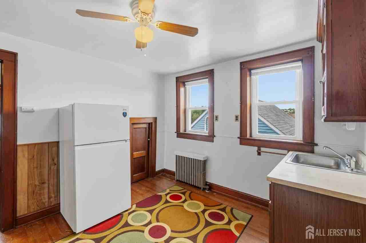 511 Garden Ave #2 - Photo 5 of 17