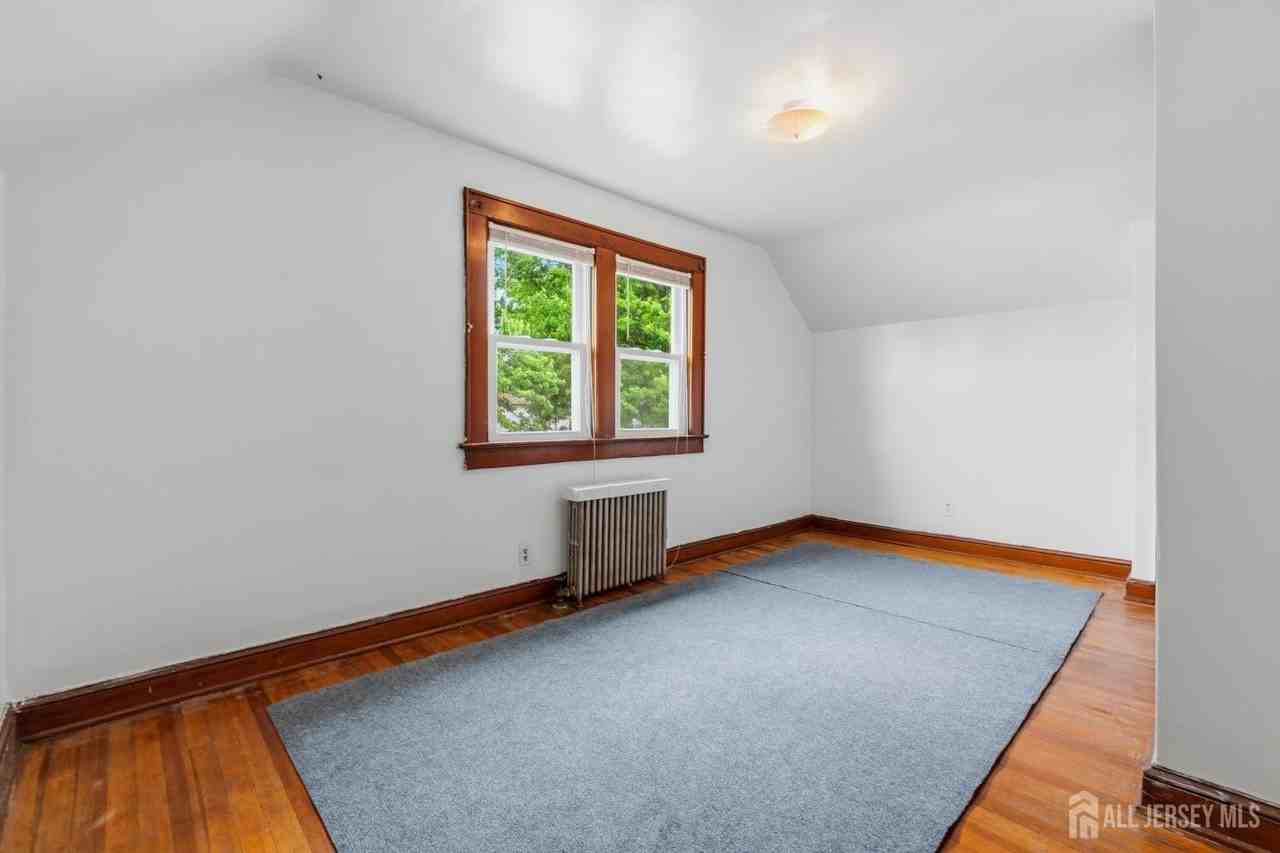 511 Garden Ave #2 - Photo 7 of 17