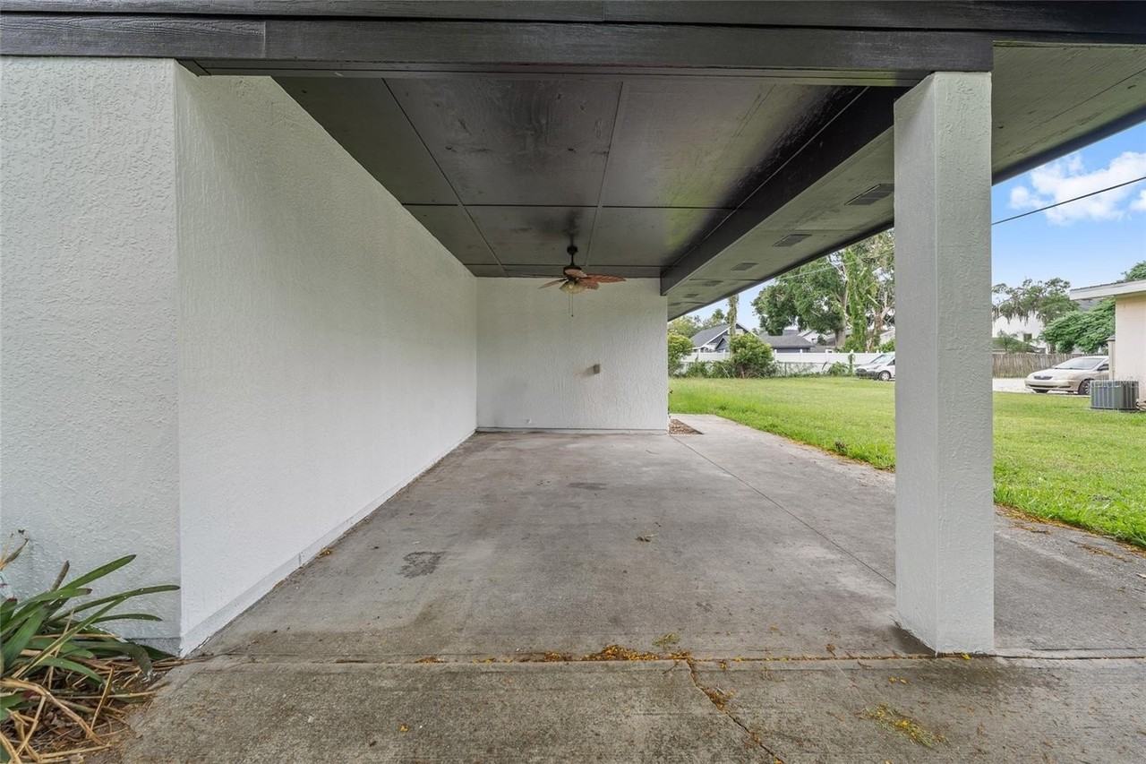 1440 Michigan Ave - Photo 3 of 23