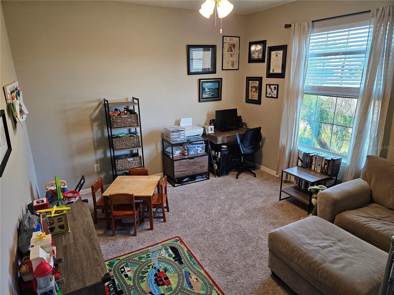 1201 Custer Bayou St - Photo 3 of 10