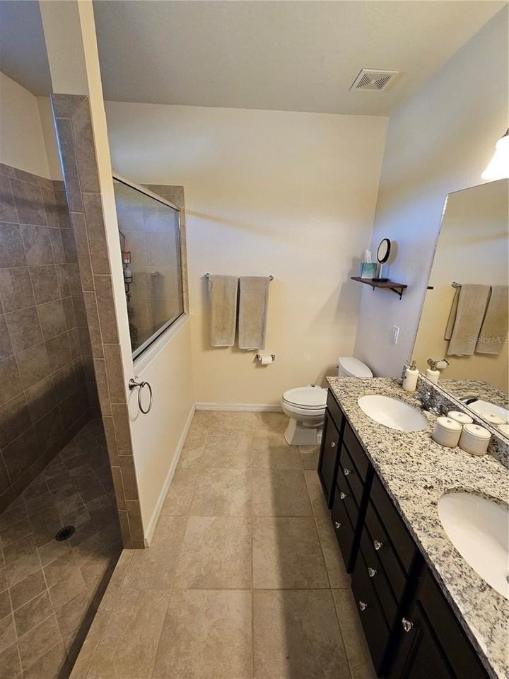 1201 Custer Bayou St - Photo 7 of 10