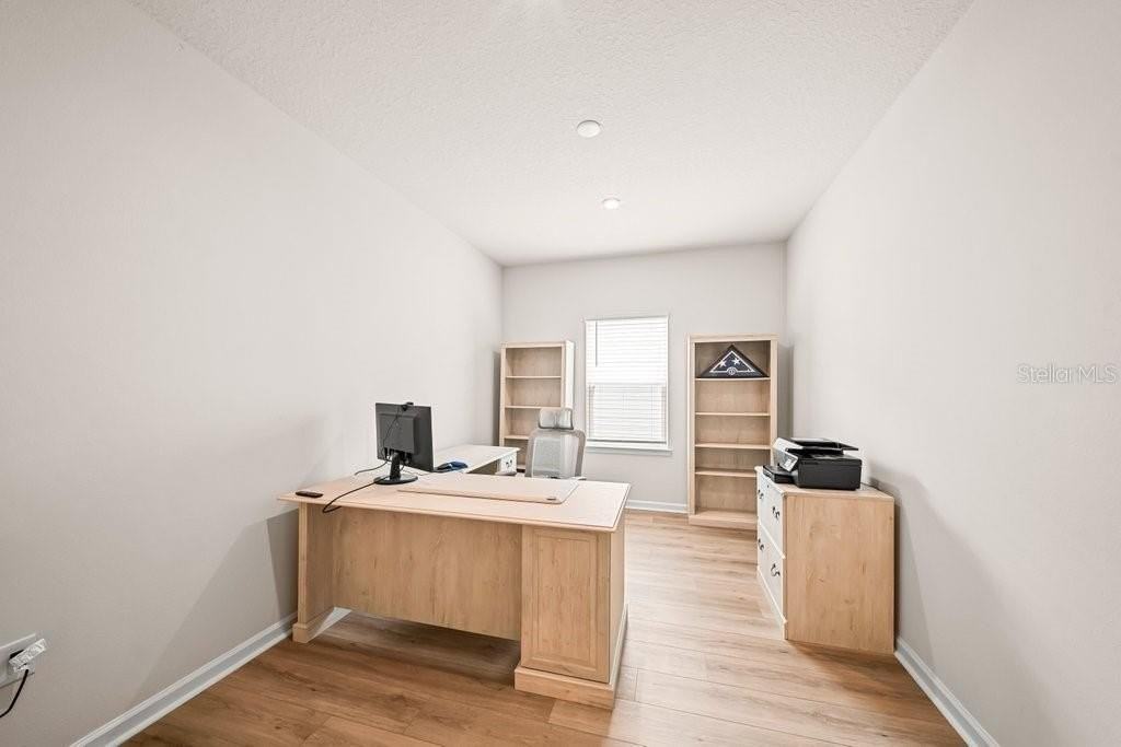 181 Tower Ct - Photo 5 of 50
