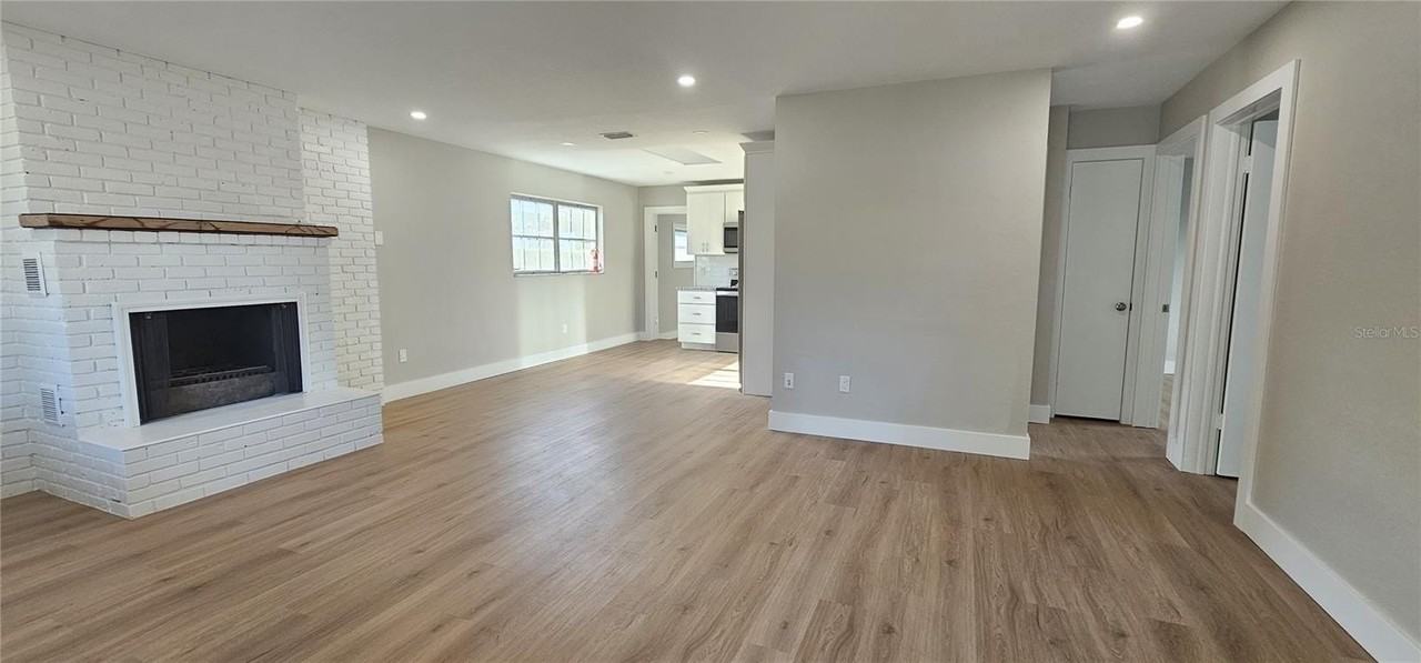 5145 17th Ave N - Photo 3 of 13