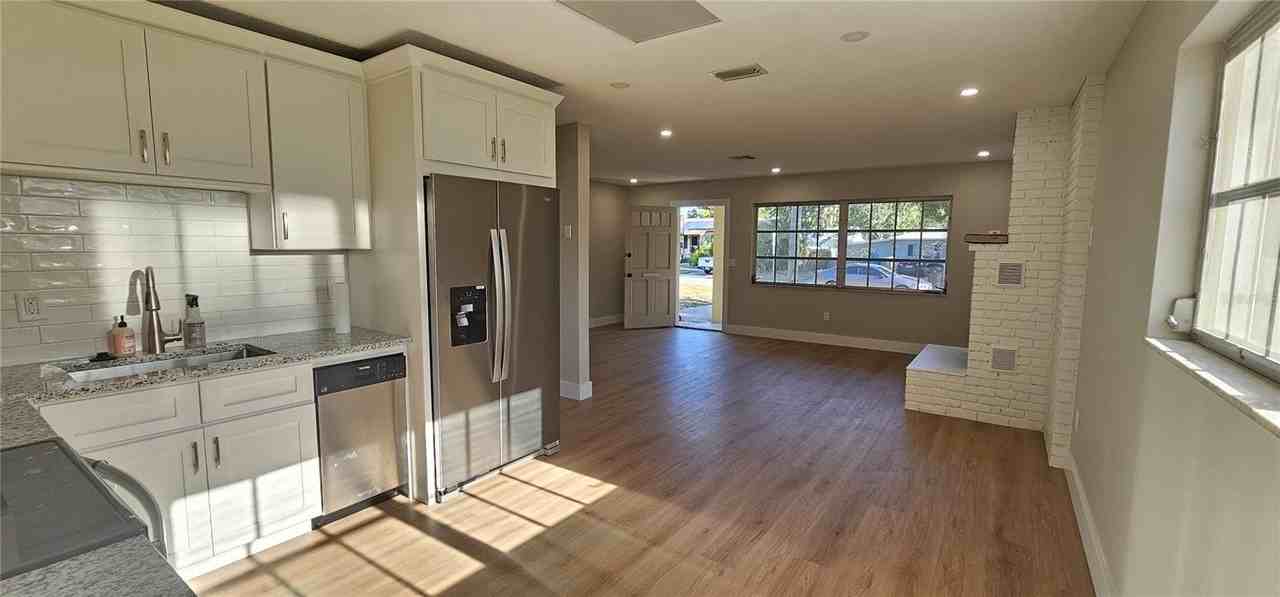 5145 17th Ave N - Photo 5 of 13
