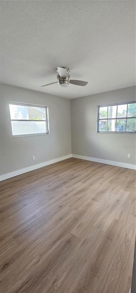5145 17th Ave N - Photo 6 of 13