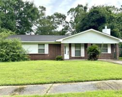 featured image of 2819 Lawnwood Dr