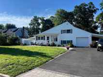 16 Briaroot Dr - Photo 1 of 1