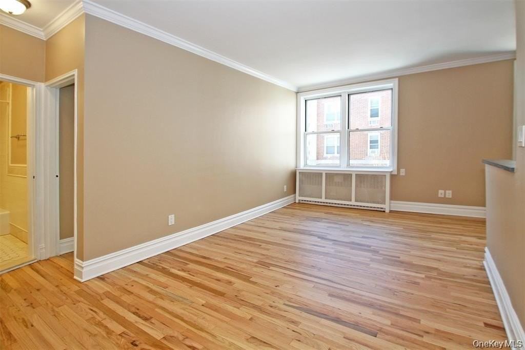 111 7th St #202 - Photo 3 of 14