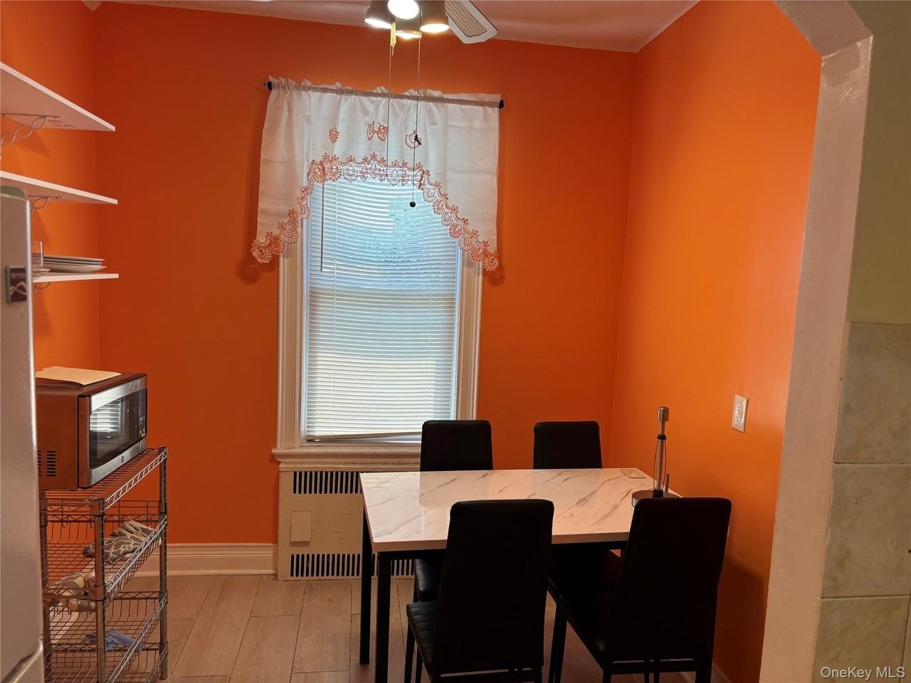 1004 Lenox Rd - Photo 6 of 13