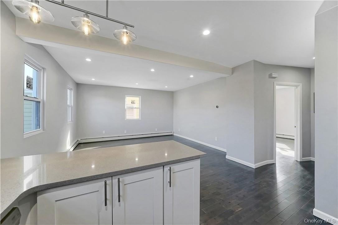173 Washington St #2 - Photo 3 of 16