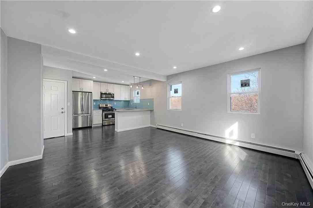 173 Washington St #2 - Photo 5 of 16