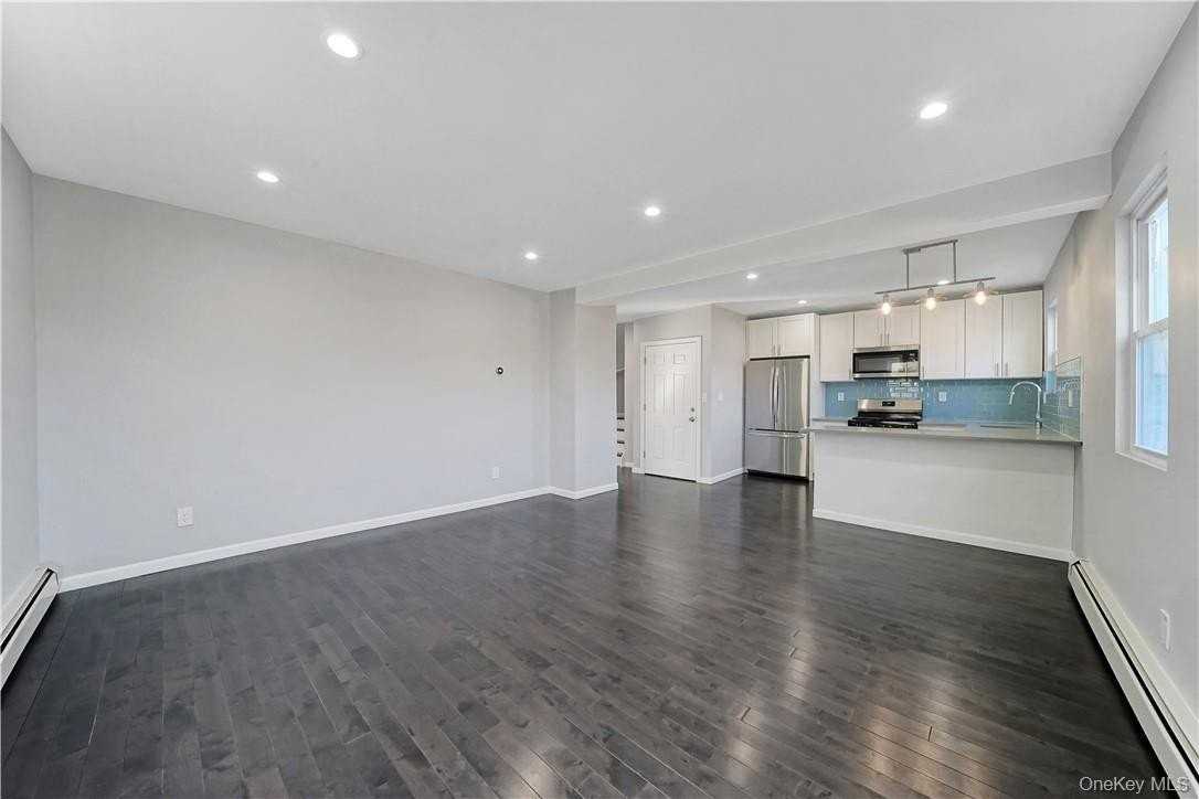 173 Washington St #2 - Photo 6 of 16