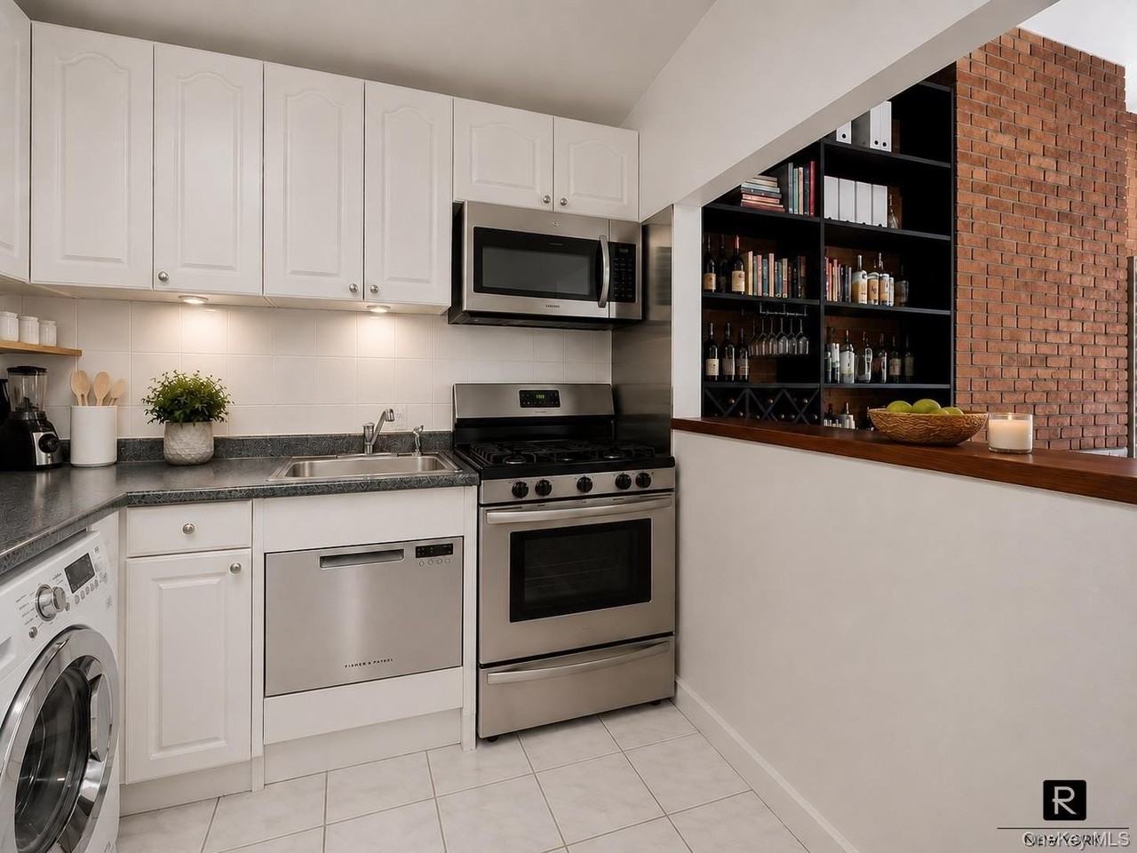 53 W 94th St #4 - Photo 4 of 6