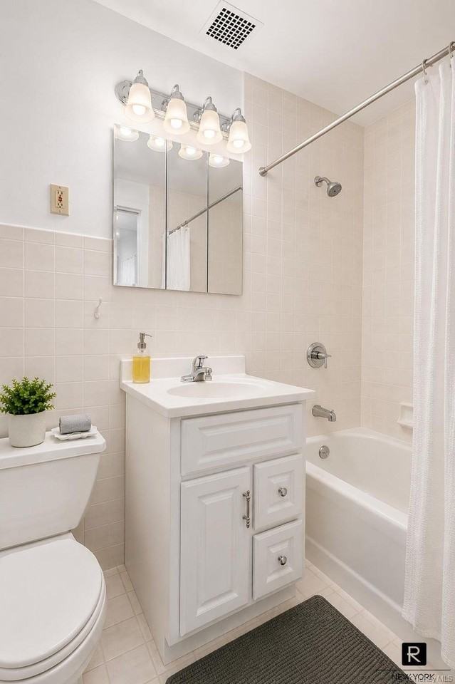 53 W 94th St #4 - Photo 5 of 6