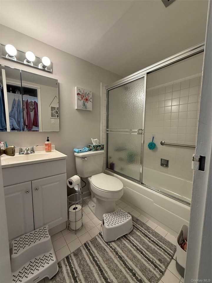 51 Santa Barbara Dr - Photo 7 of 12