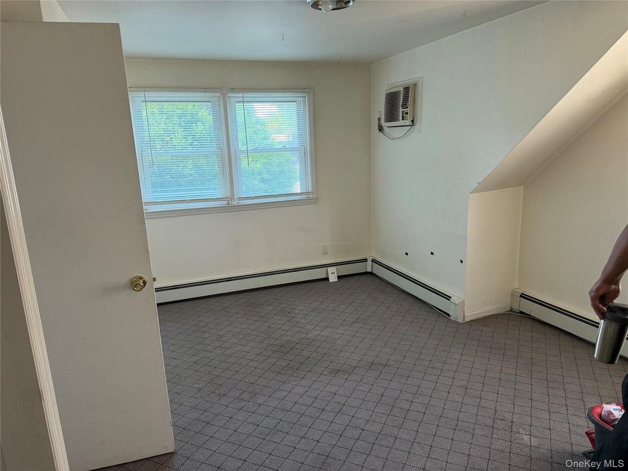 260 Toronto Ave - Photo 5 of 6