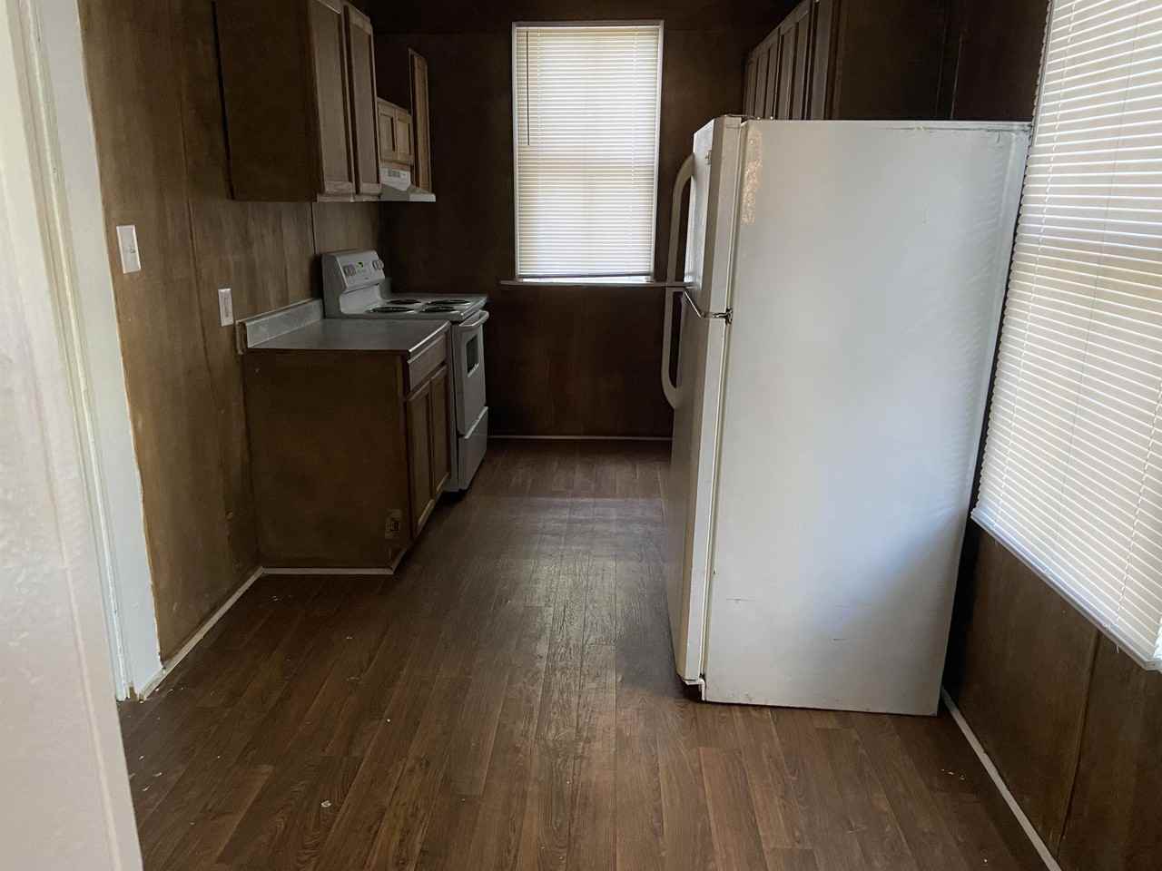907 W Magnolia St #1 - Photo 6 of 8