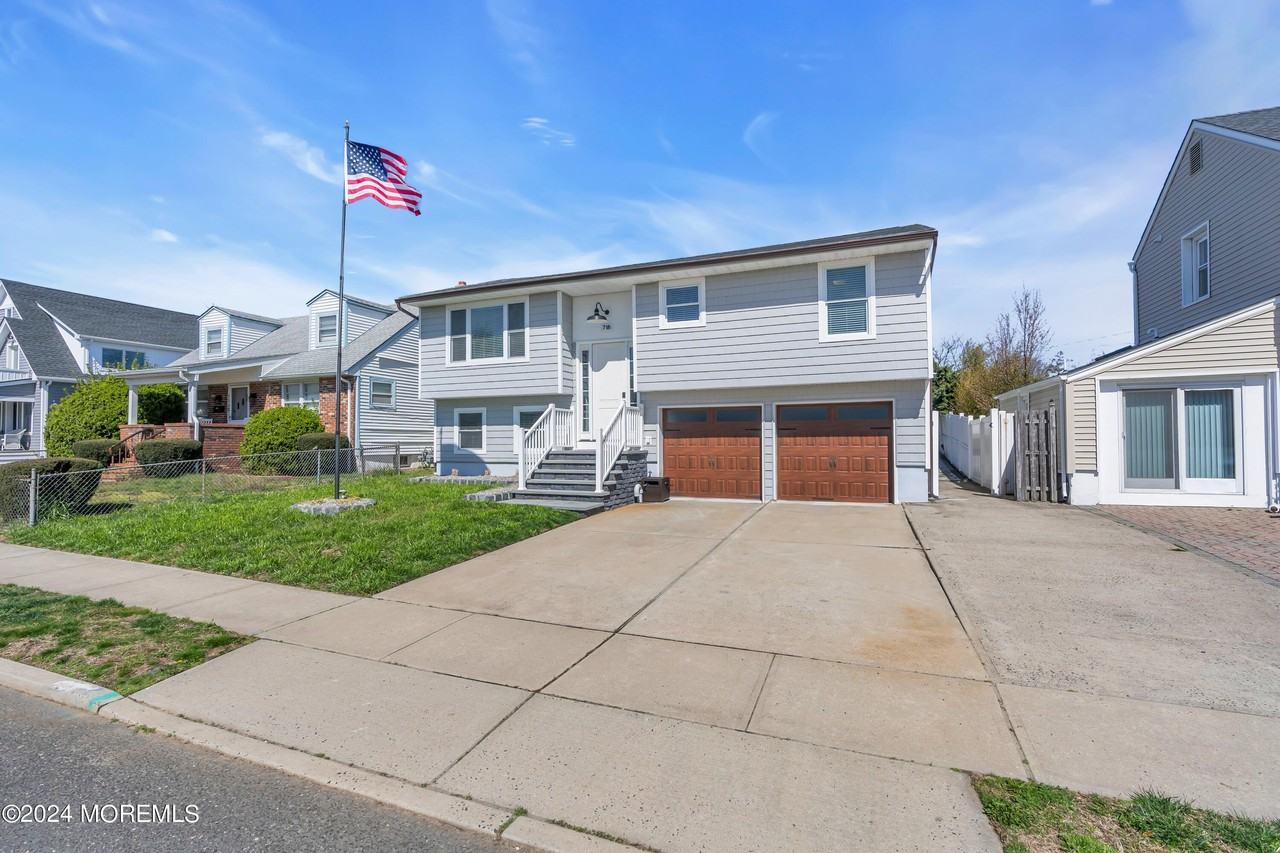 718 19th Ave - Photo 4 of 35
