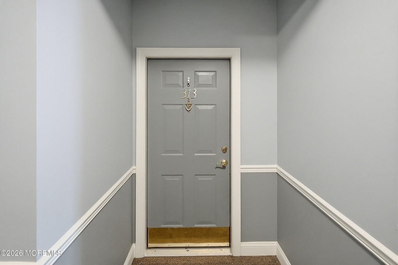 313 Mill Pond Way - Photo 2 of 16