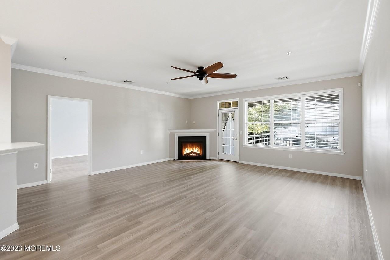 313 Mill Pond Way - Photo 5 of 16
