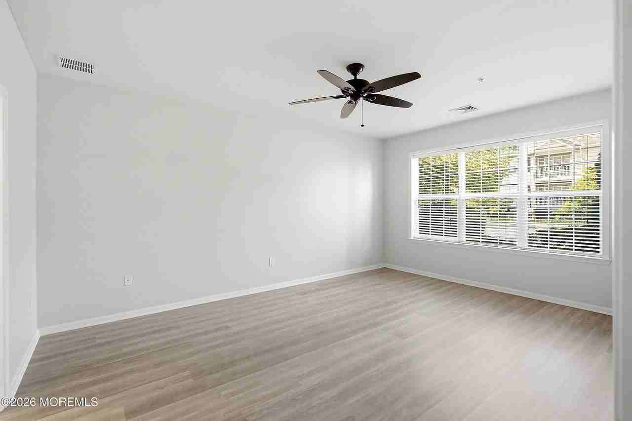 313 Mill Pond Way - Photo 7 of 16