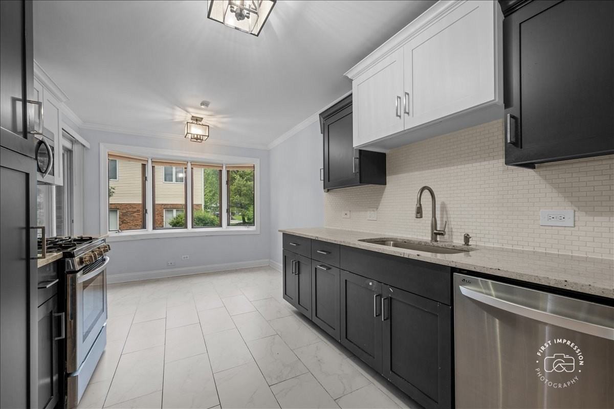 629 Dana Ct #B - Photo 5 of 11