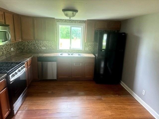 2303 Greengold St - Photo 6 of 6