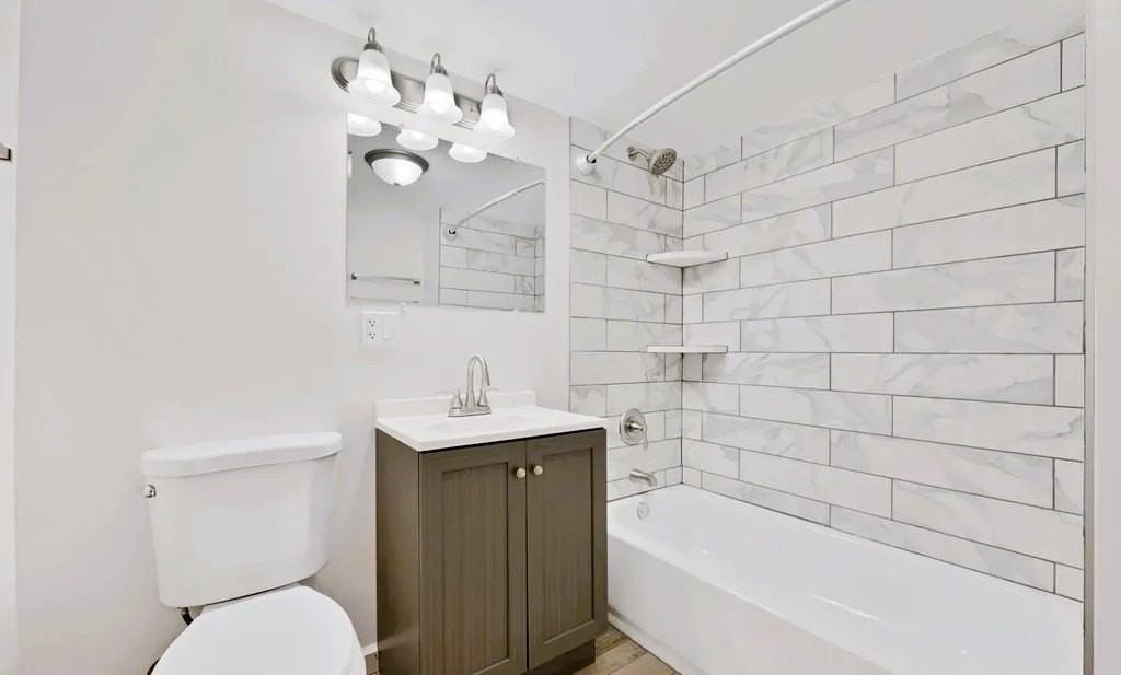 50 E 37th St - Photo 6 of 10