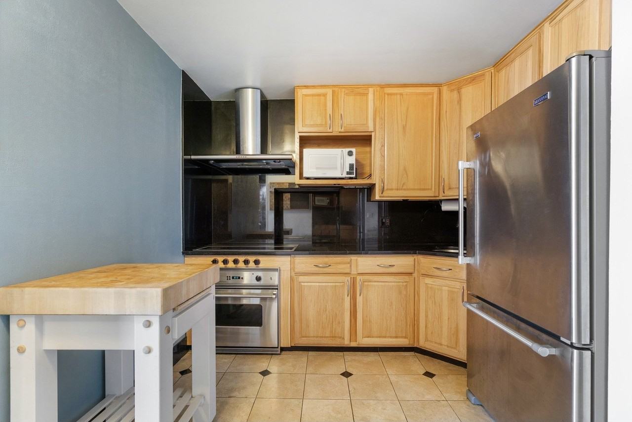 720 W Gordon Ter #23R - Photo 4 of 19