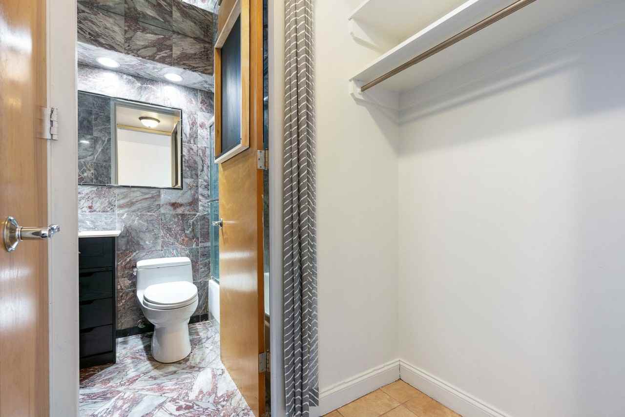 720 W Gordon Ter #23R - Photo 6 of 19