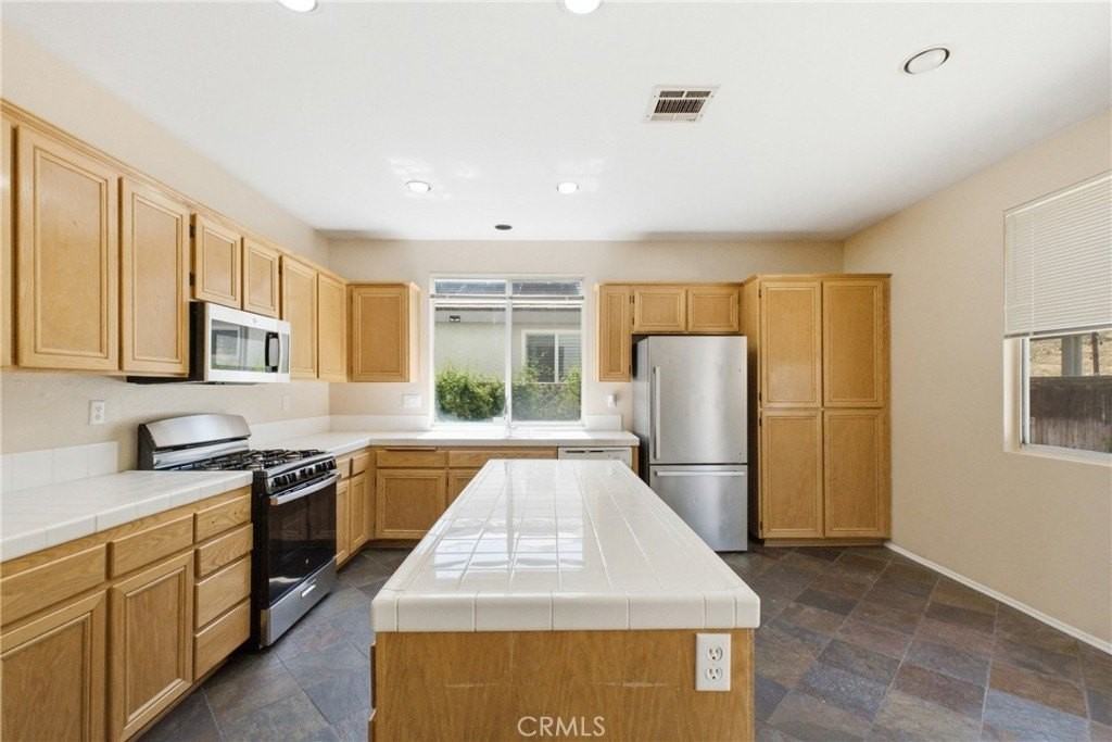 13333 Goldenhorn Dr - Photo 4 of 26