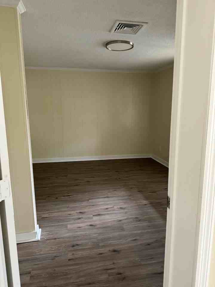 606 Cypress St #1 - Photo 3 of 7