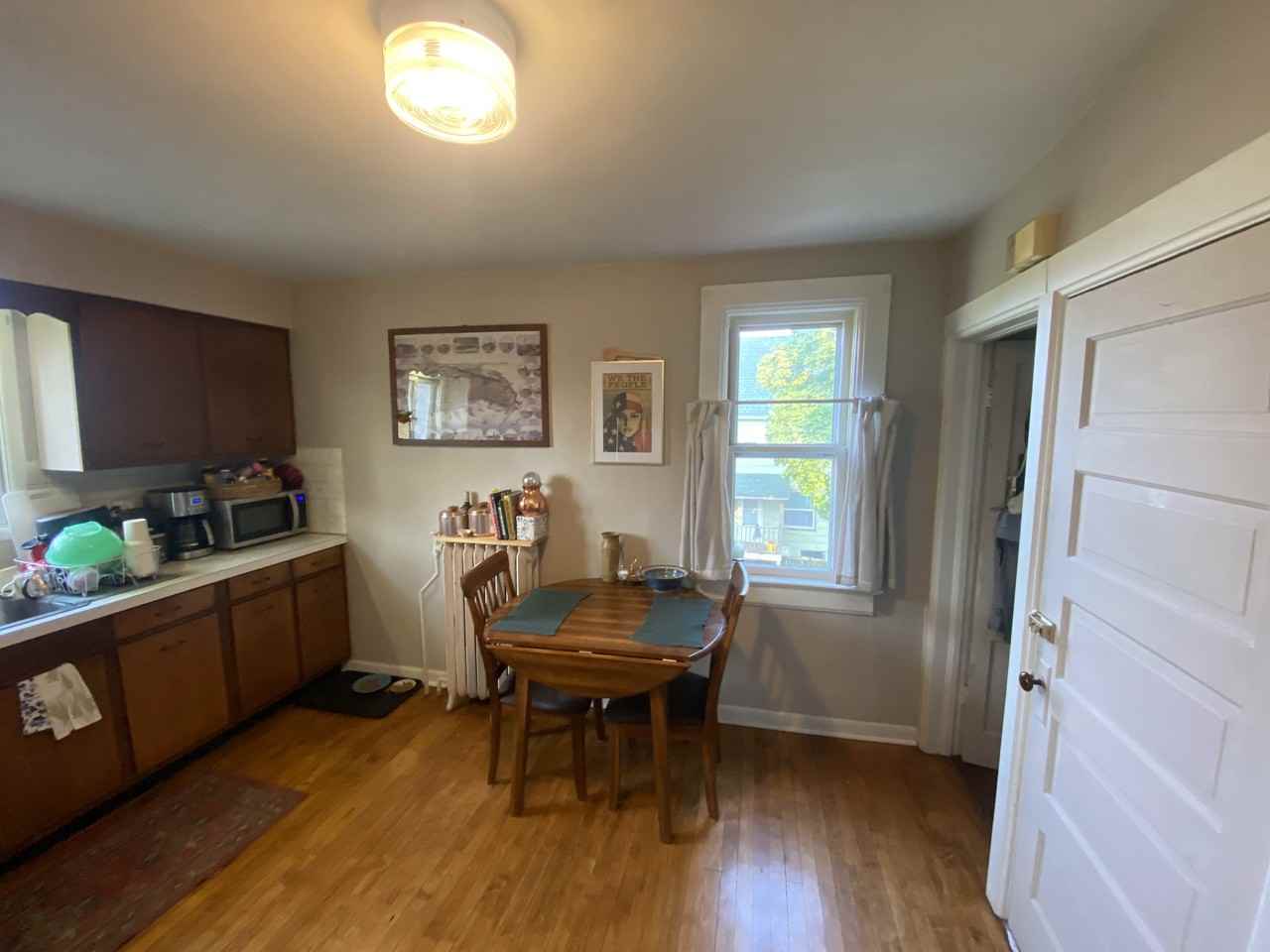 235 W Crescent St #B - Photo 5 of 16