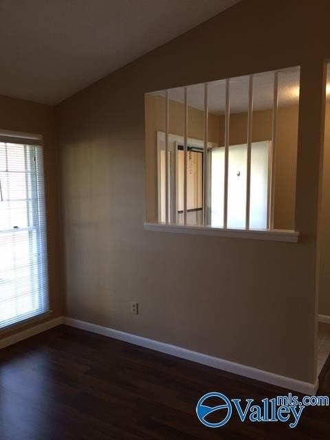 1027 Sharpsburg Dr Se - Photo 7 of 14